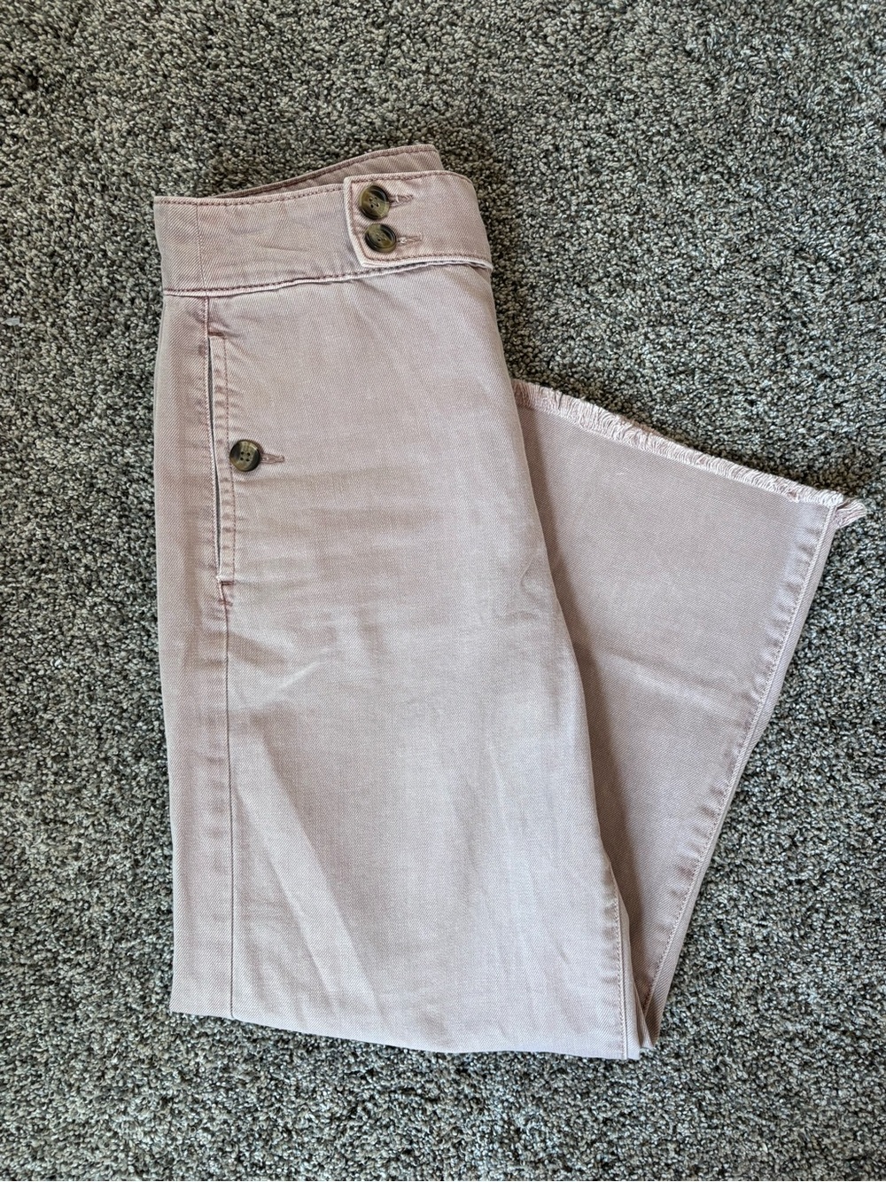 American Eagle Pink Cropped Straight Leg Jean